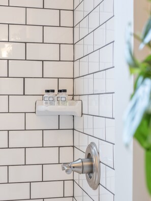 Bathroom - Luxury on Main / West (Richmond)