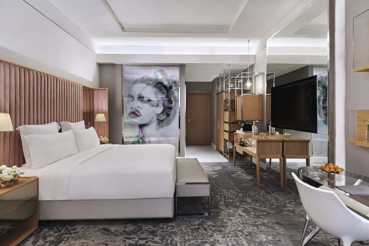 1 bedroom, minibar, in-room safe, desk