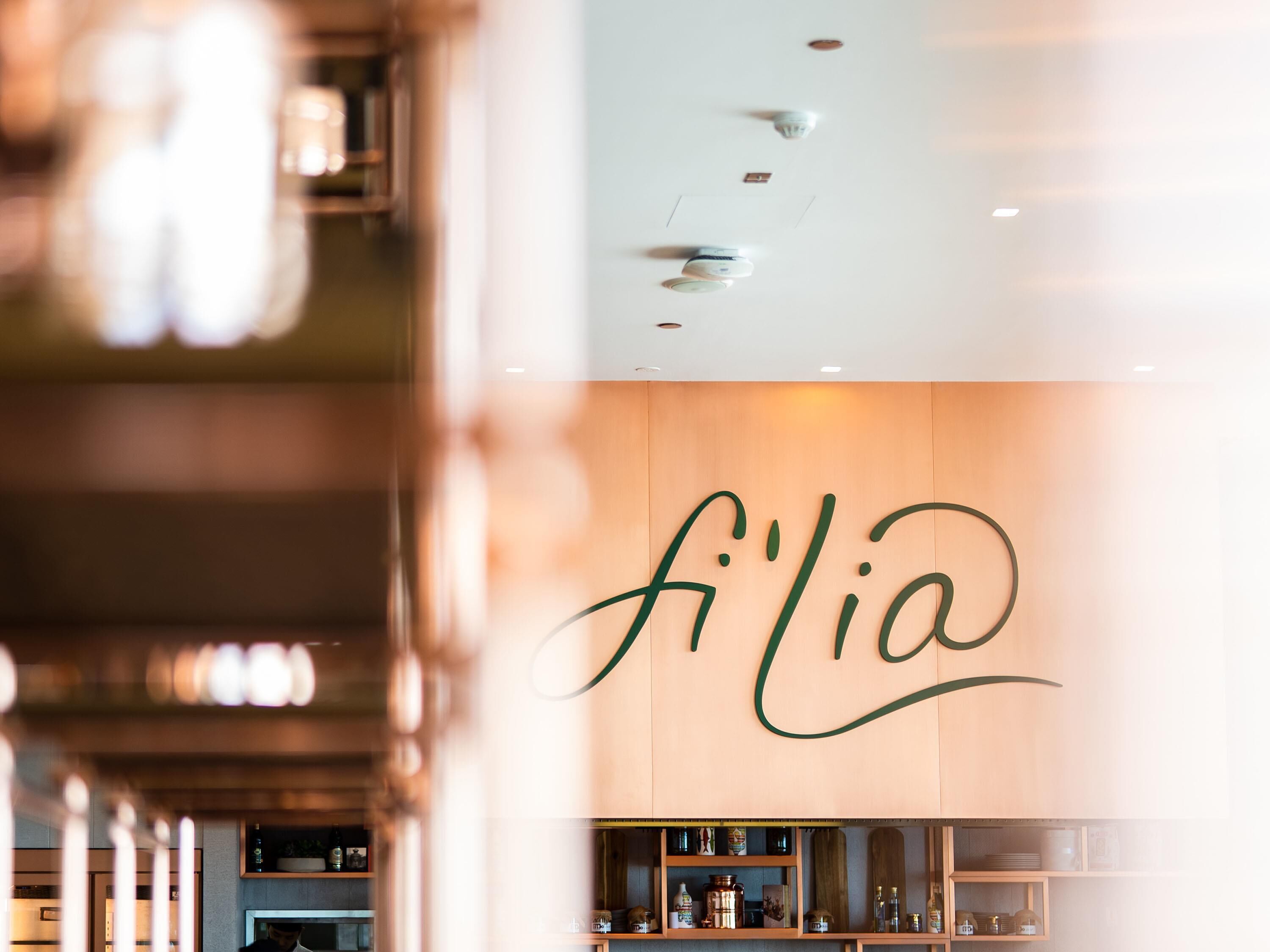 2 restaurants, breakfast, lunch, dinner served; italian cuisine