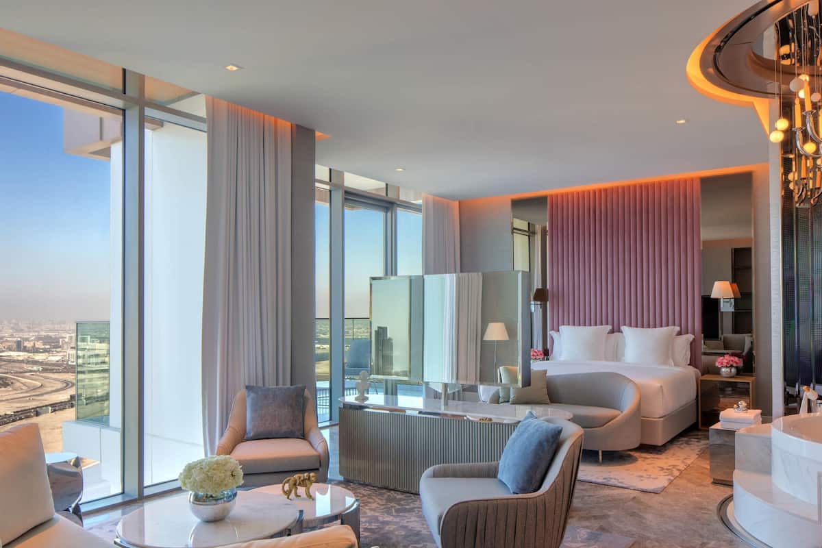 Appartement Penthouse, 1 chambre, balcon (Sky Suite) | Minibar, coffre-fort pour ordinateur portable, bureau
