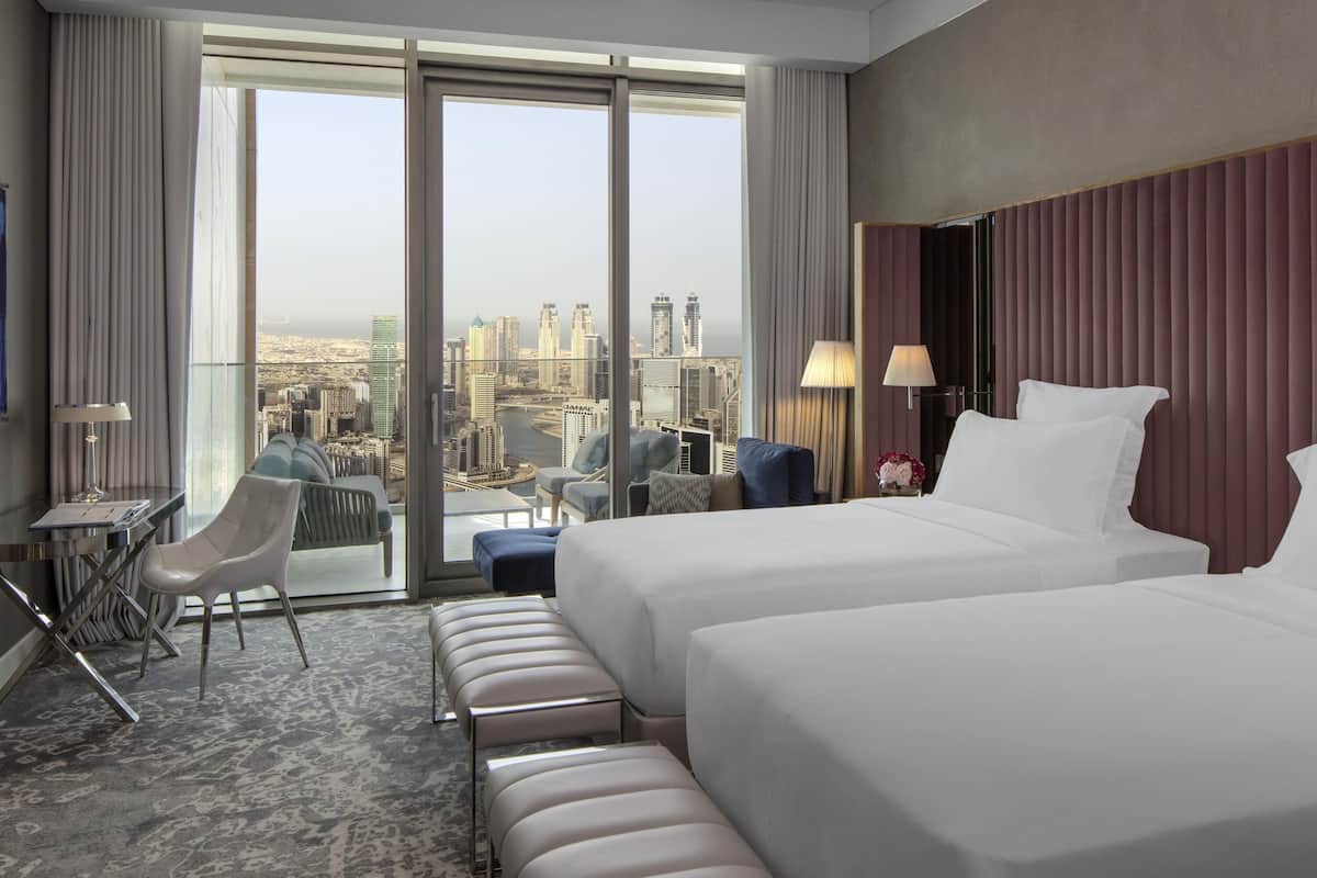 Chambre Signature, 2 lits doubles, vue sur la ville | Minibar, coffre-fort pour ordinateur portable, bureau
