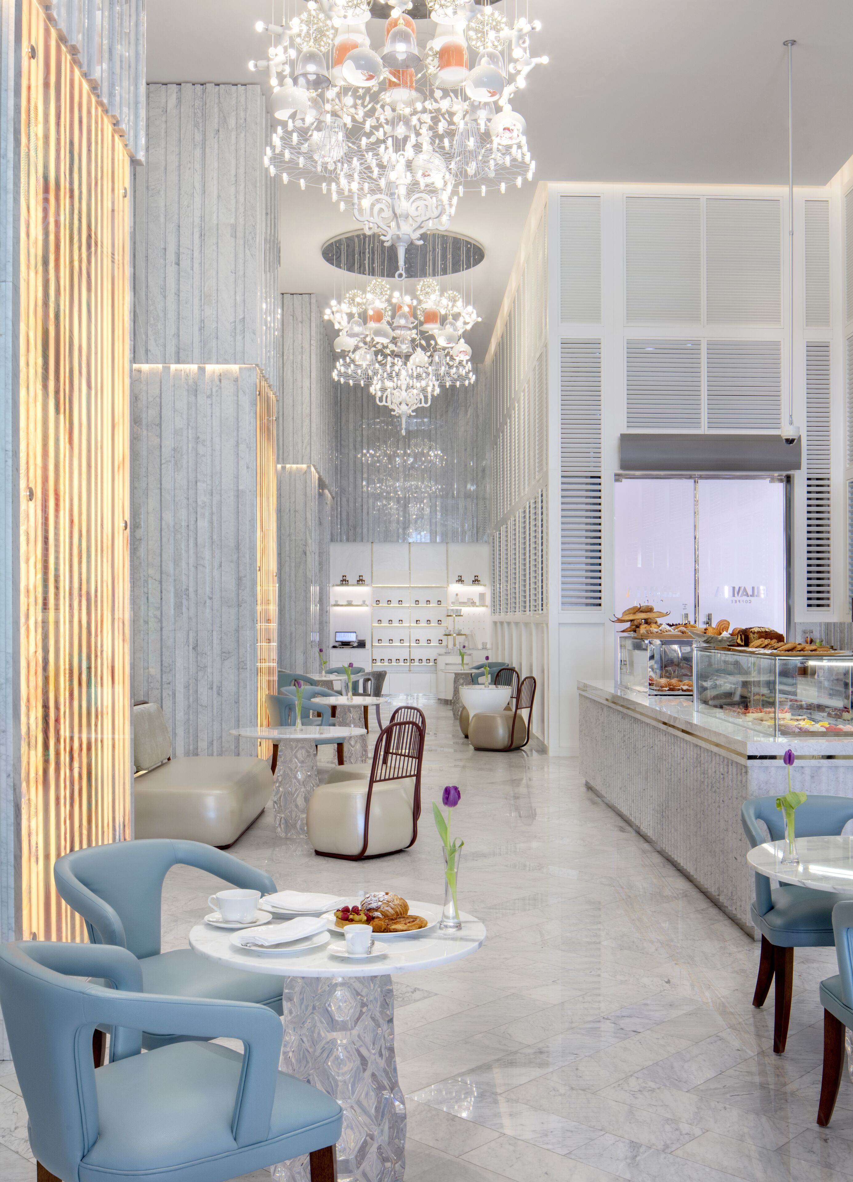 2 restaurants, breakfast, lunch, dinner served; italian cuisine