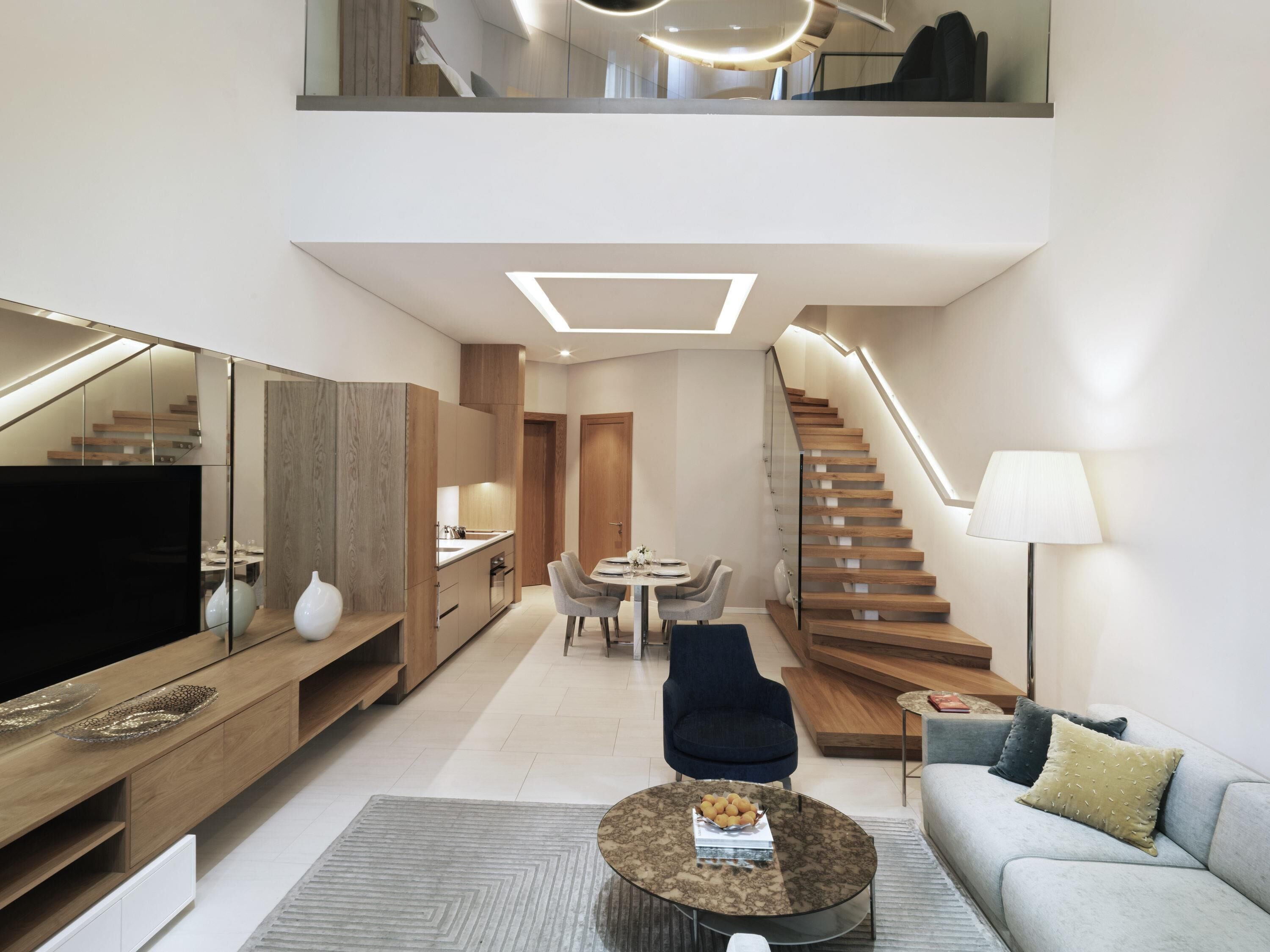 Minibar, in-room safe, desk, laptop workspace