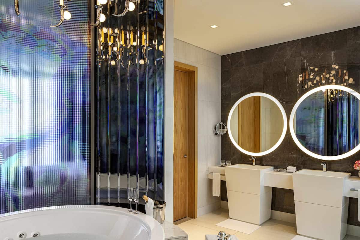 Penthouse, 1 Bedroom, Balcony (Sky Suite)