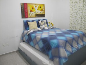 2 bedrooms, iron/ironing board, WiFi, bed sheets - ARETA VACATION DEPARTMENT. (Playa del Carmen)