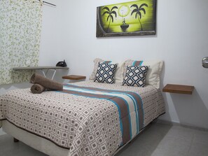 2 bedrooms, iron/ironing board, WiFi, bed sheets - ARETA VACATION DEPARTMENT. (Playa del Carmen)