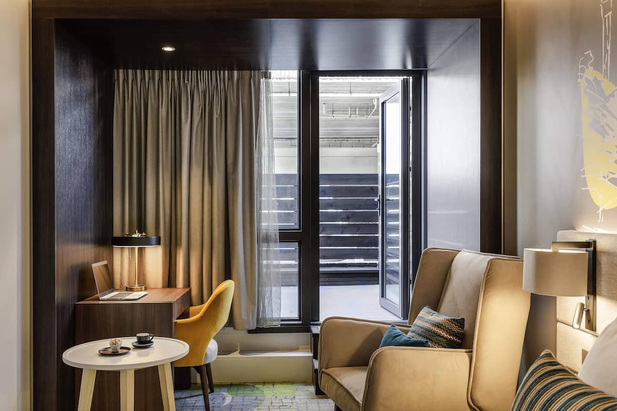 Superior Room, Balcony | Individually decorated, individually furnished, desk, laptop workspace