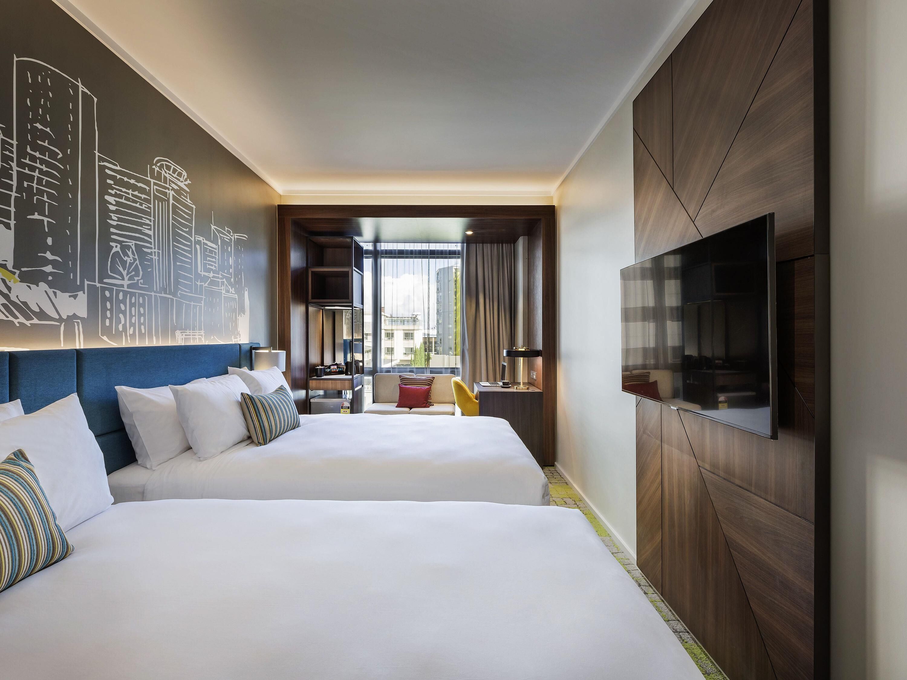 Habitación estándar, 2 camas Queen size | Decoración personalizada, muebles diferentes y escritorio 