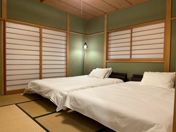 2 bedrooms, desk, free WiFi
