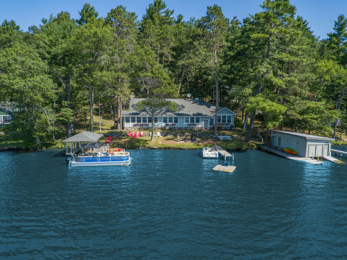 The Water's Edge ~ On World's Largest Chain of Lakes