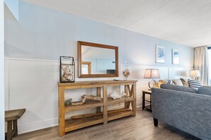 TV - Brigadune I 5B Oceanfront Luxury 2BD (Myrtle Beach)