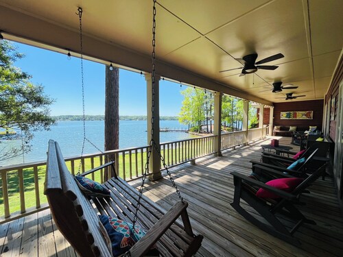 Dock. Waterslide. Beach. Firepit, Gazebo, 500ft water frontage. Views. Sleep 18.