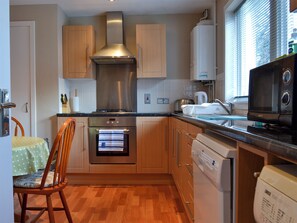 Dishwasher, freezer - 2 bedroom accommodation in Cullen, near Buckie (Cullen, near Buckie)