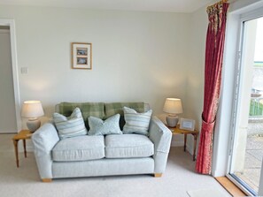 TV - 2 bedroom accommodation in Cullen, near Buckie (Cullen, near Buckie)