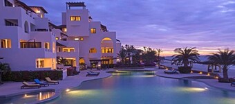 Playa de La Paz - luxury 2 bedroom condo ocean front