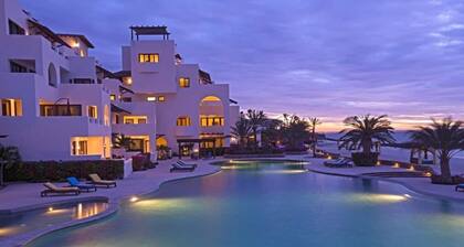 Playa de La Paz - luxury 2 bedroom condo ocean front