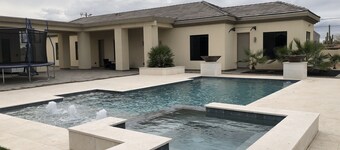 North Scottsdale Detached Guesthouse