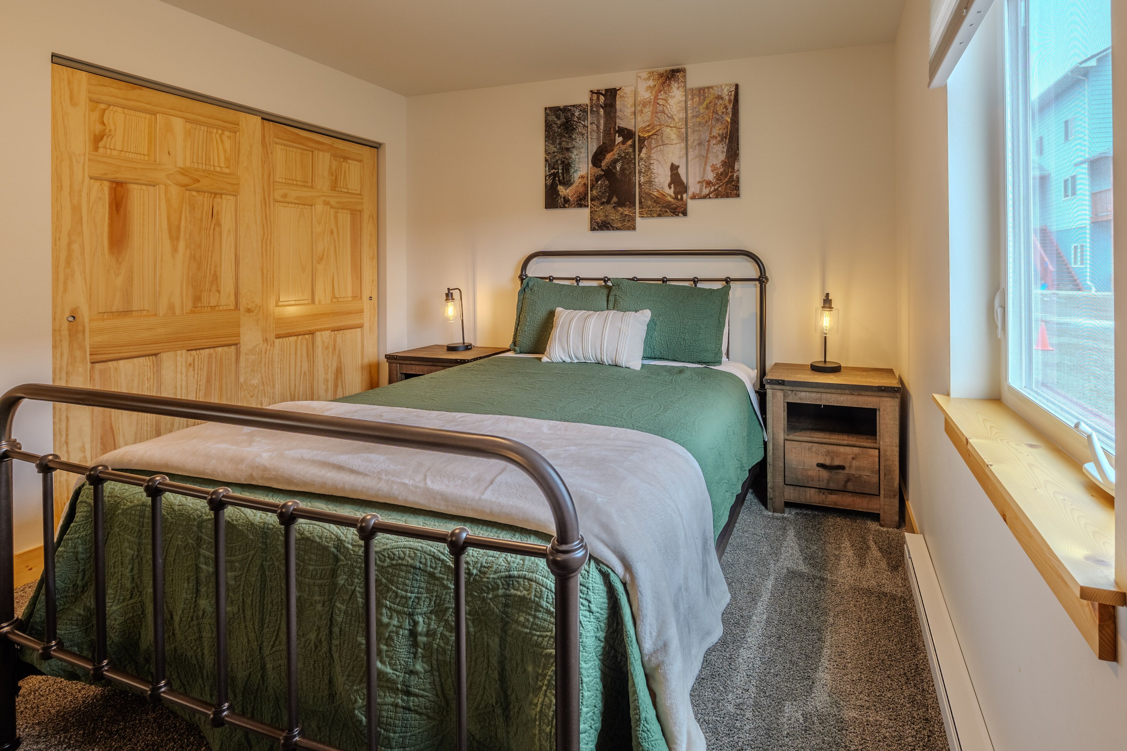 2 soverom, strykejern/-brett, wi-fi (inkludert) og sengetøy