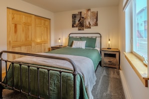 2 Schlafzimmer, Bügeleisen/Bügelbrett, kostenloses WLAN, Bettwäsche