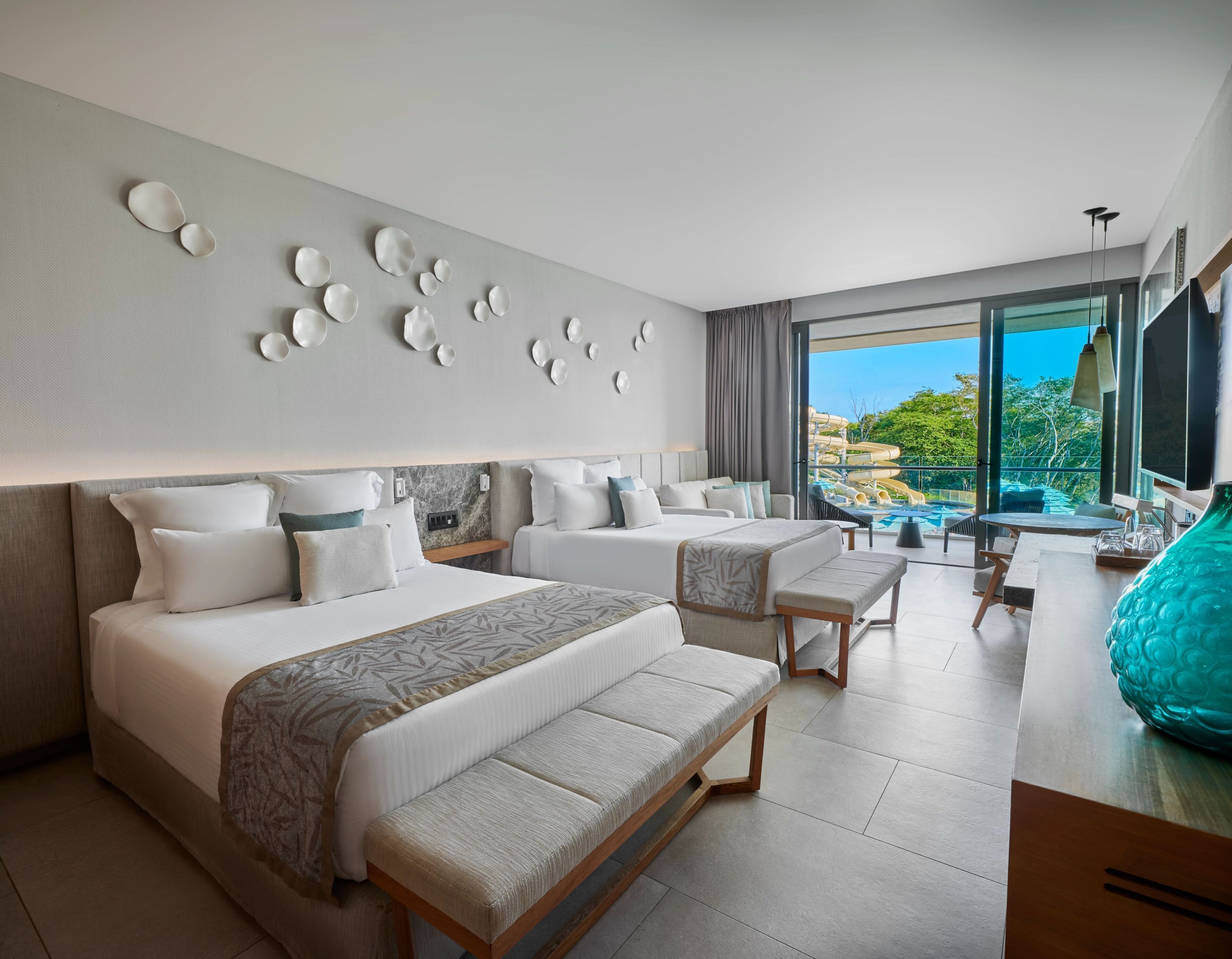 Junior Suite Water Park View 2 Double Queen | Hypo-allergenic bedding, free minibar, in-room safe, blackout curtains