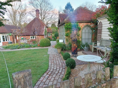 1 bedroom accommodation in Fittleworth, near Chichester