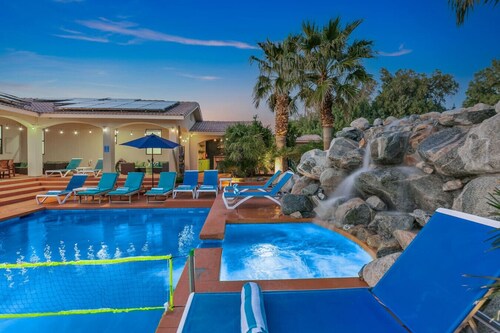 Bar,Basketball,Pickleball,Privacy,G’room,Sleeps20