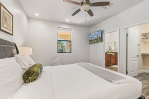 8 bedrooms, desk, iron/ironing board, travel crib
