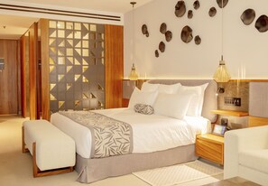 Hypo-allergenic bedding, free minibar, in-room safe, blackout curtains - Secrets Bahia Mita Surf & Spa - Adults Only - All Inclusive (Punta de Mita)