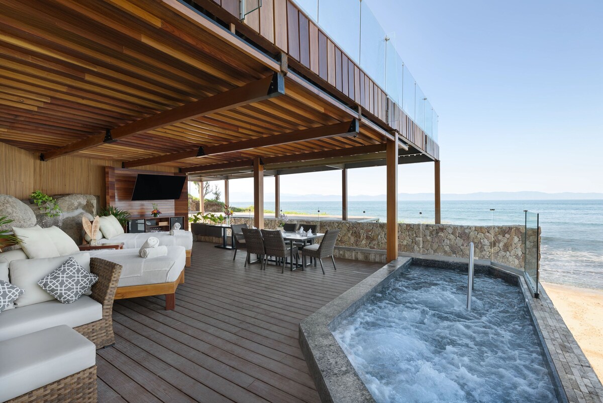 Private pool