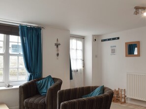 TV - 2 bedroom accommodation in Swanage (Swanage)