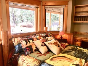 2 Schlafzimmer, Schreibtisch, Bügeleisen/Bügelbrett, Reisekinderbett