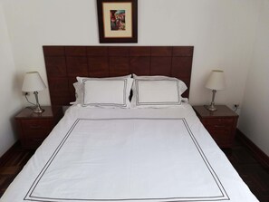 2 chambres, bureau, fer et planche à repasser, Wi-Fi