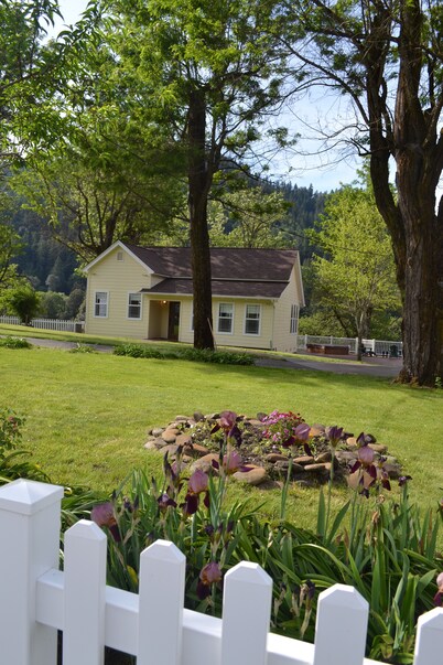 The Ammon Ranch Cottage