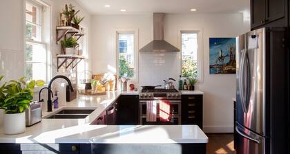 Greenaway House - Close to Dtwn Cville!