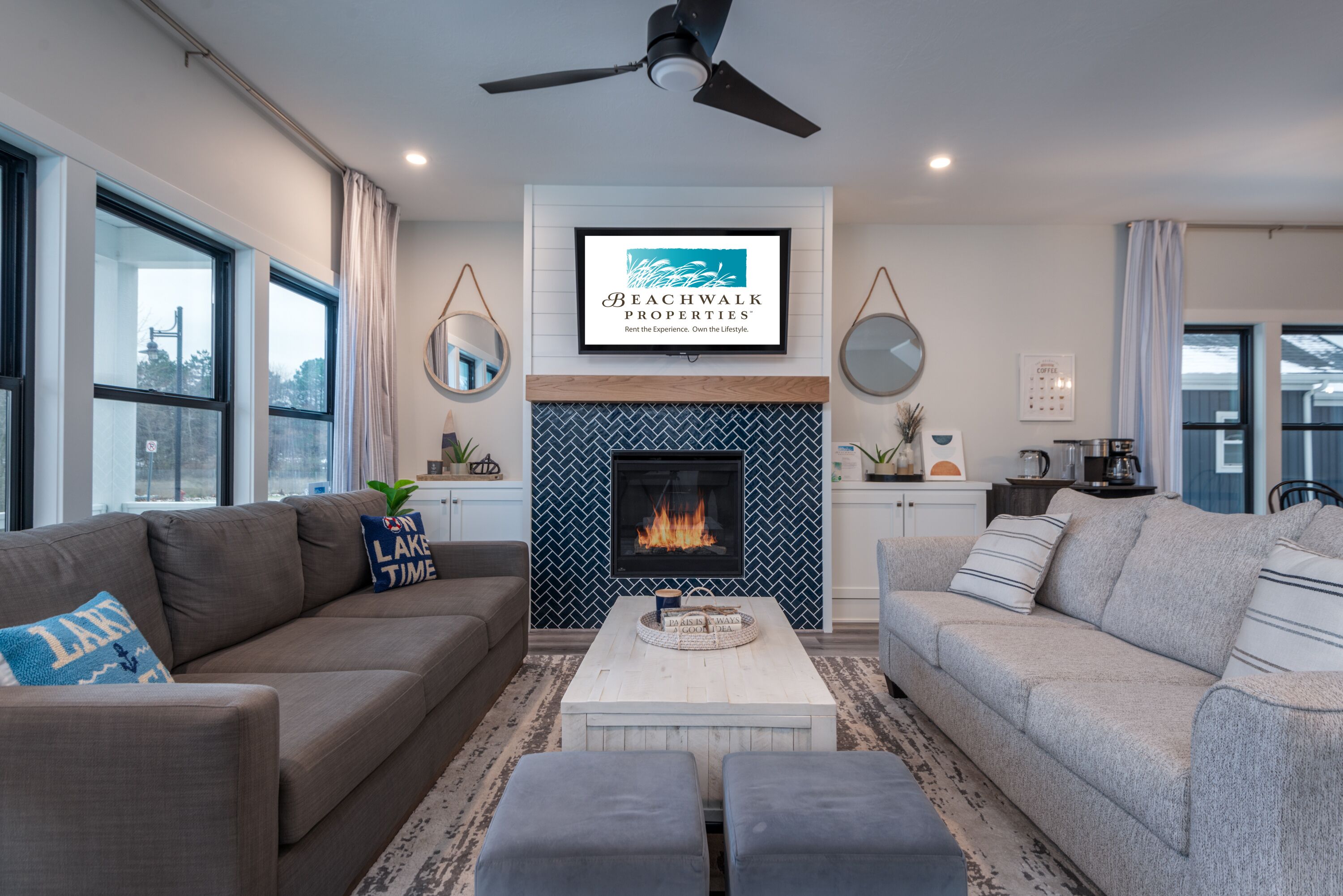 6 Bdrm w/Swimming Pool, Fire Pit, Clubhouse & More