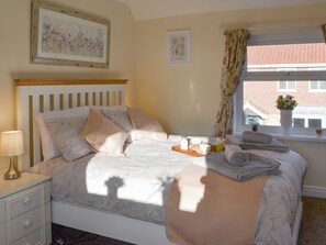 2 bedrooms, free WiFi, bed sheets - 2 bedroom accommodation in North Cave (North Cave)