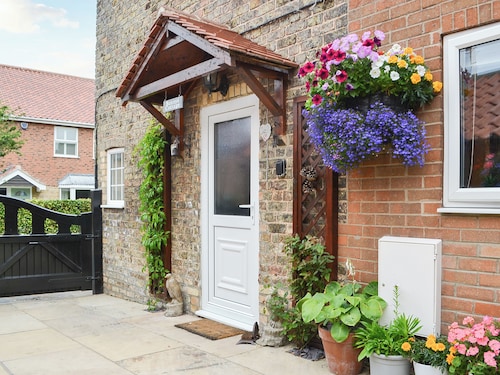 2 bedroom accommodation in North Cave