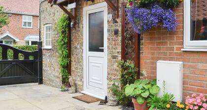 2 bedroom accommodation in North Cave