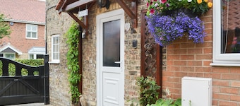 2 bedroom accommodation in North Cave