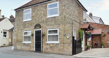 2 bedroom accommodation in North Cave