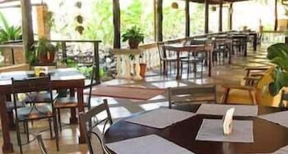 Hotel Carara