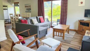 Fireplace, Netflix, streaming services