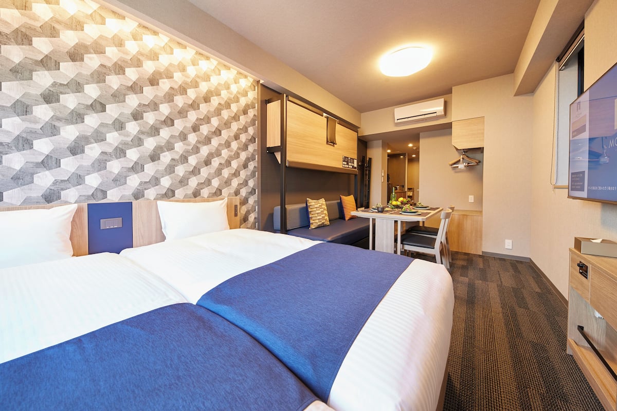 In-room safe, desk, iron/ironing board, free WiFi