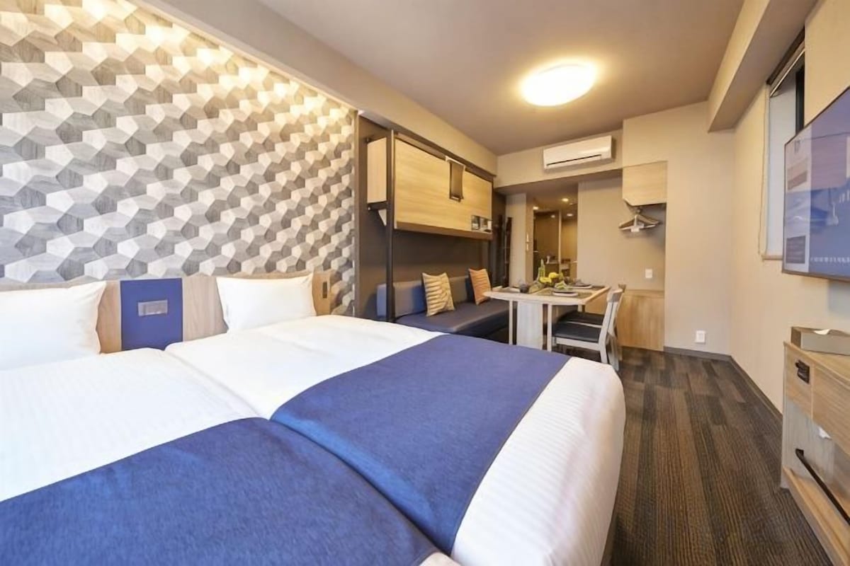 In-room safe, desk, iron/ironing board, WiFi (free)
