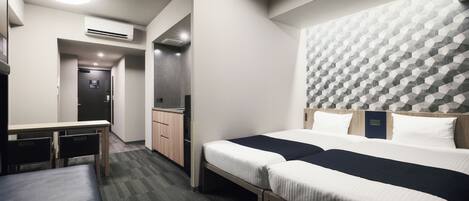 In-room safe, desk, iron/ironing board, free WiFi