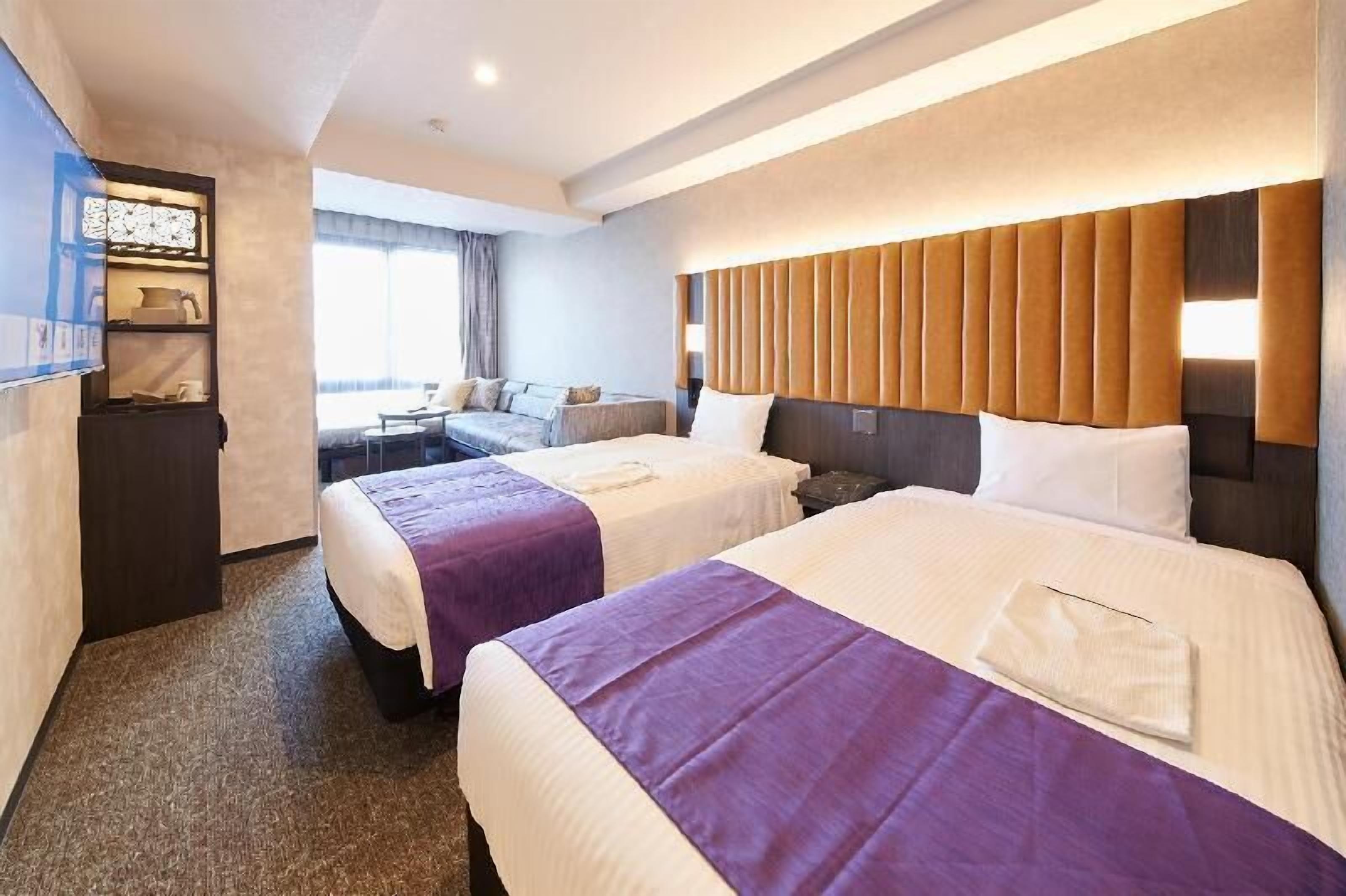 In-room safe, free WiFi, bed sheets