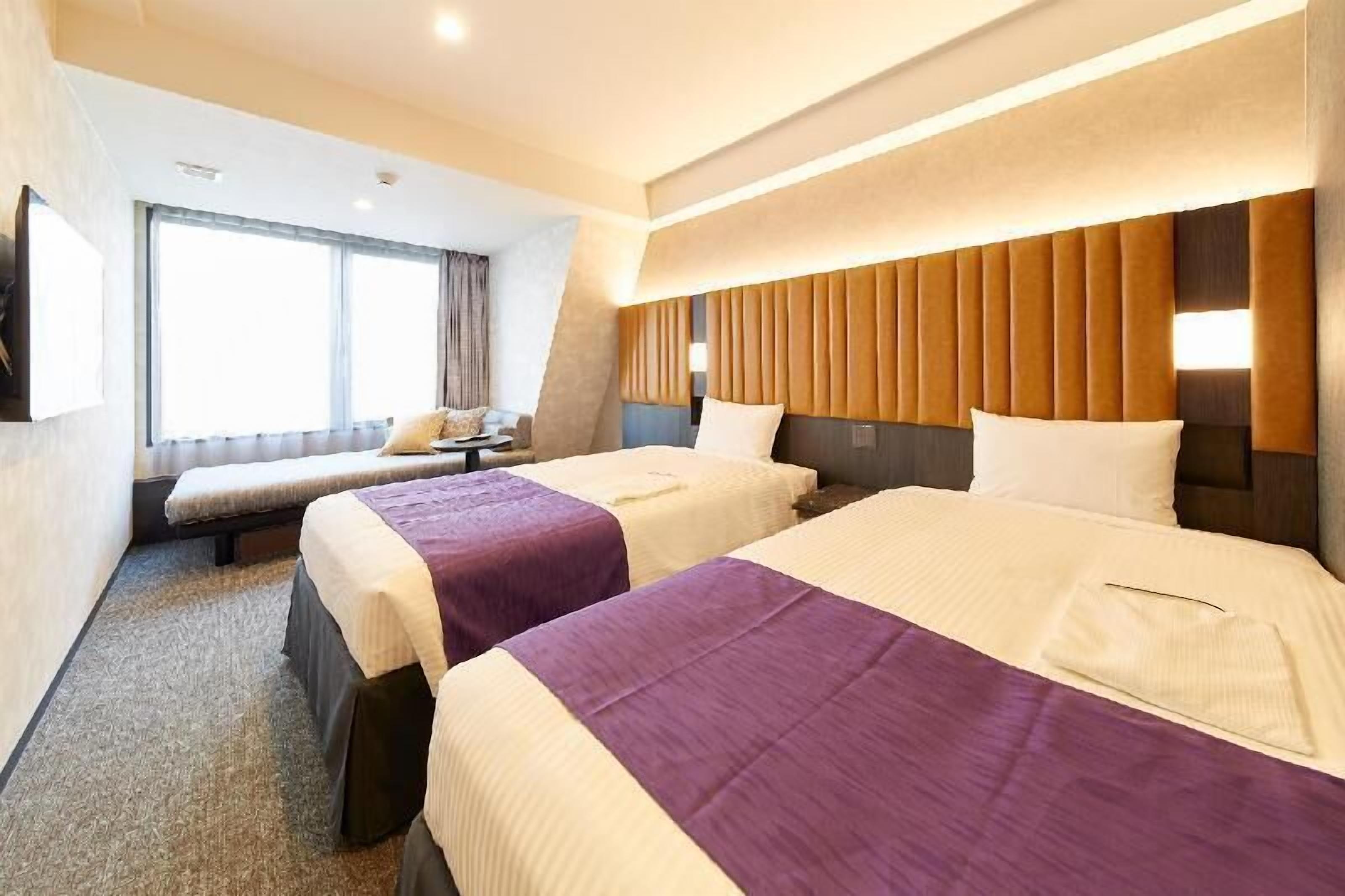 In-room safe, free WiFi, bed sheets