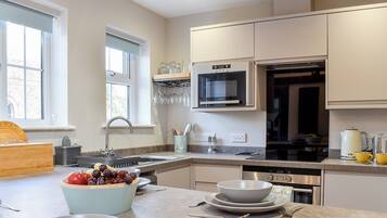 Oven, dishwasher, freezer