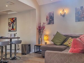 Living area - 2 bedroom accommodation in Tholthorpe, near York (Tholthorpe, near York)