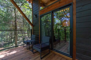 Terrace/patio - Modern High End Cabin #2 on Horsehead Lake (Clarksville)